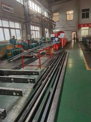 কাটিয়া শক্তি 100T-200T স্টীল সি চ্যানেল ইউ বার কাটিয়া মেশিন 3500kg